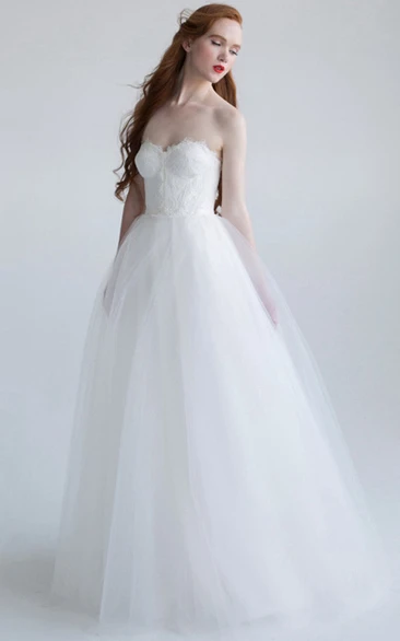 A-Line Sweetheart Tulle Wedding Dress With Lace