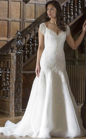 Long Cap-Sleeve V-Neck Lace Wedding Dress With Appliques And Brush Train