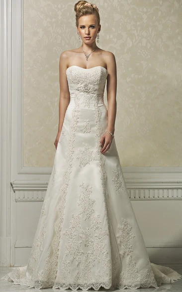 A-Line Floor-Length Strapless Sleeveless Appliqued Lace&Satin Wedding Dress