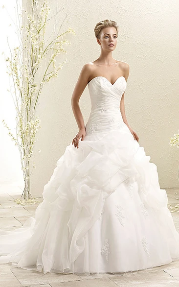 Ball Gown Ruffled Sweetheart Floor-Length Organza Wedding Dress With Criss Cross And Appliques