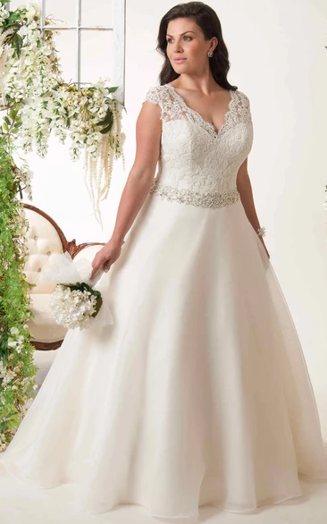 A-Line Sleeveless Jeweled V-Neck Lace Plus Size Wedding Dress With Keyhole