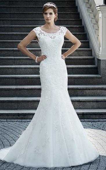 Trumpet Appliqued Cap-Sleeve Floor-Length Scoop-Neck Lace Wedding Dress