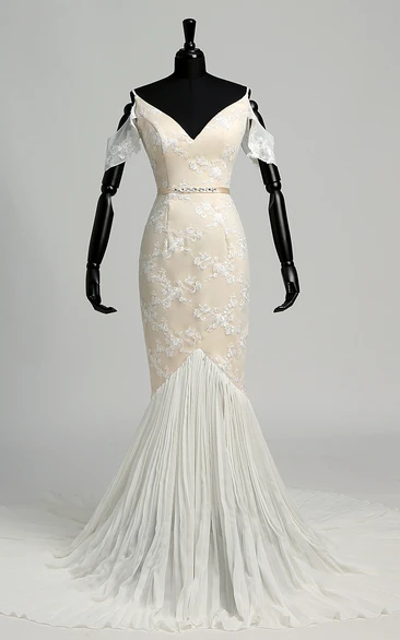 Mermaid Trumpet Celebrity Court Train Bandage Pleats Ruffles Lace Wedding Dress