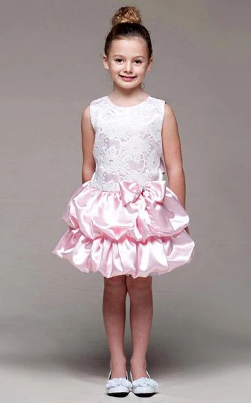 Knee-Length Tiered Bowed Lace&Satin Flower Girl Dress With Sash