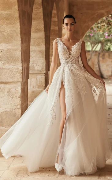 Flowy 2025 bridal dresses