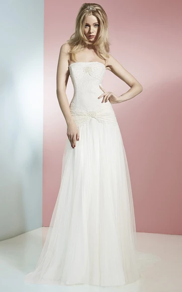 Strapless Long Lace Tulle Wedding Dress With Court Train