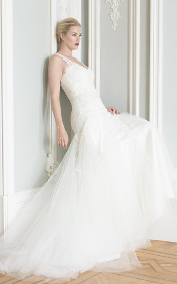 A-Line Appliqued Sleeveless V-Neck Floor-Length Tulle&Lace Wedding Dress