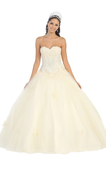Ball Gown Long Sweetheart Sleeveless Lace-Up Dress With Appliques And Sequins
