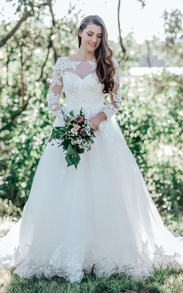 Ethereal Lace Tulle Ball Gown Bateau Floor-length Court Train Wedding Dress with Appliques