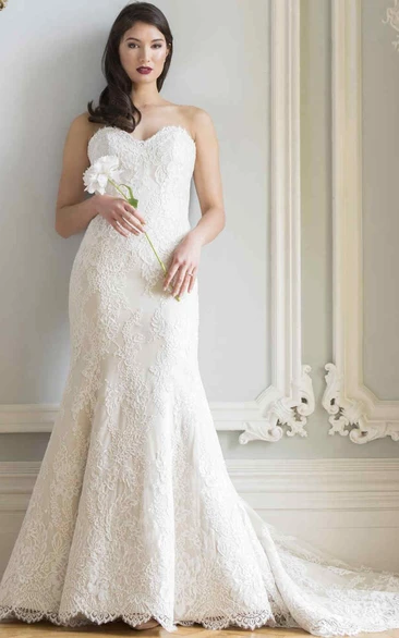 Mermaid Sweetheart Lace Wedding Dress With Court Train