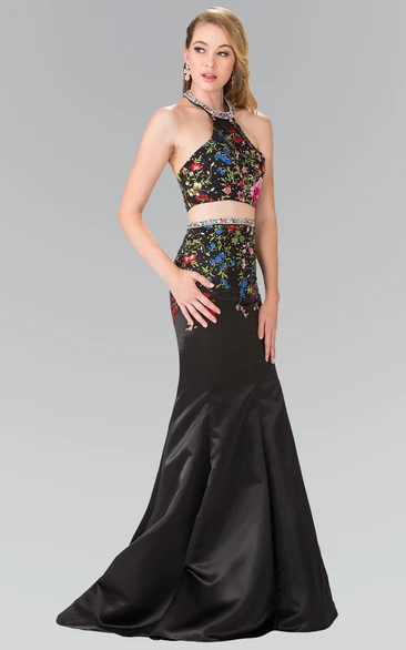 Two-Piece Sheath Scoop-Neck Sleeveless Satin Backless Dress With Beading And Embroidery