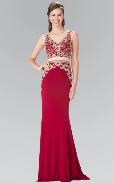 Two-Piece Sheath V-Neck Sleeveless Jersey Dress With Appliques And Beading
