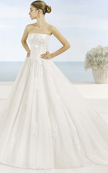 A-Line Appliqued Sleeveless Maxi Strapless Tulle Wedding Dress With Pleats And Backless Style