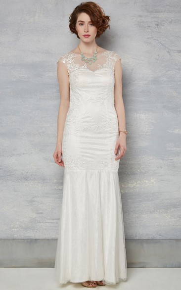 Sheath Cap-Sleeve Scoop-Neck Lace Wedding Dress With Illusion