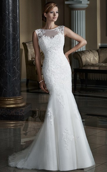 Trumpet Appliqued Scoop-Neck Long Sleeveless Tulle&Lace Wedding Dress