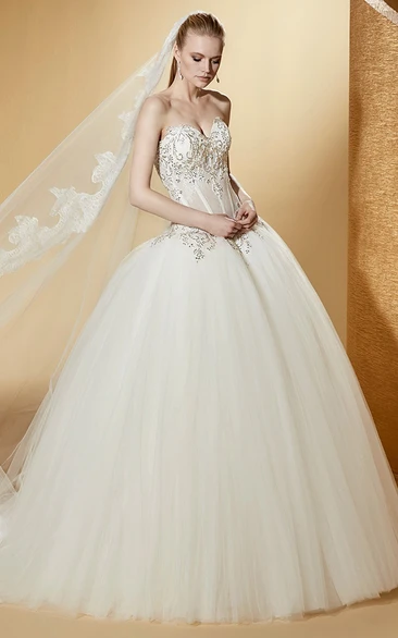Chic Sleeveless Ball Gown With Beaded Corset And Lace-Up Back