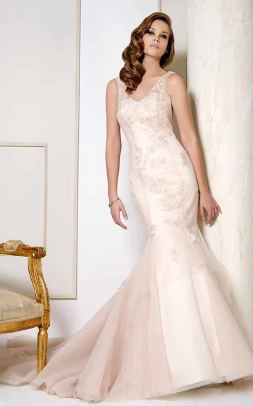 V-Neck Maxi Appliqued Satin&Tulle Wedding Dress With Chapel Train And V Back