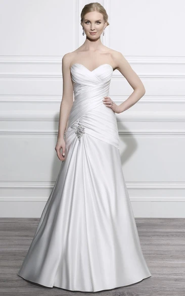 A-Line Sleeveless Long Sweetheart Criss-Cross Satin Wedding Dress With Broach And Backless Style