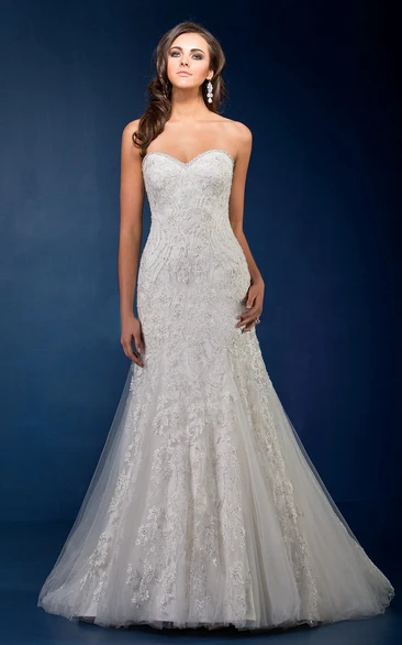 Sweetheart Mermaid Wedding Dress With Appliques And Crystals