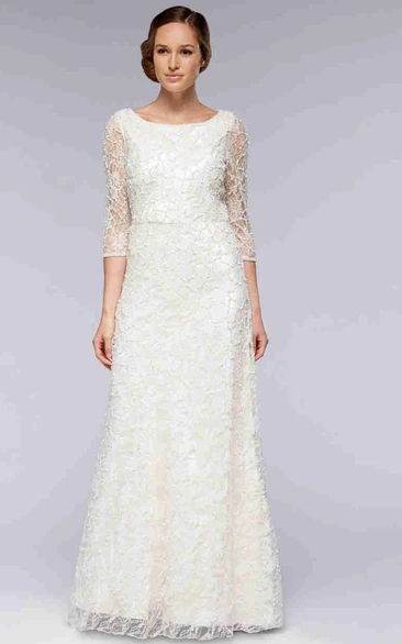 Sheath Scoop-Neck 3-4-Sleeve Lace Wedding Dress