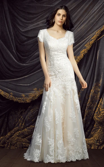 Modest Elegant Short Sleeve Queen Anne Neckline Court Train Lace Wedding Dress