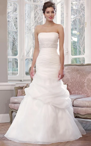 A-Line Strapless Sleeveless Pick-Up Floor-Length Organza&Satin Wedding Dress With Waist Jewellery And Ruching