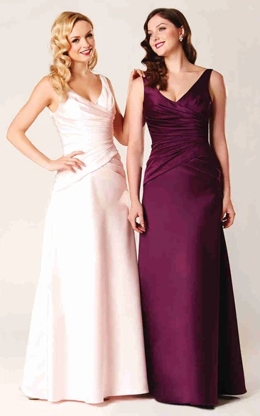 V-Neck Ruched Sleeveless Satin Bridesmaid Dress With Lace-Up