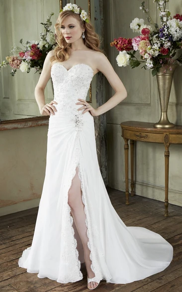 Sheath Beaded Floor-Length Sleeveless Sweetheart Wedding Dress With Split Front And Appliques