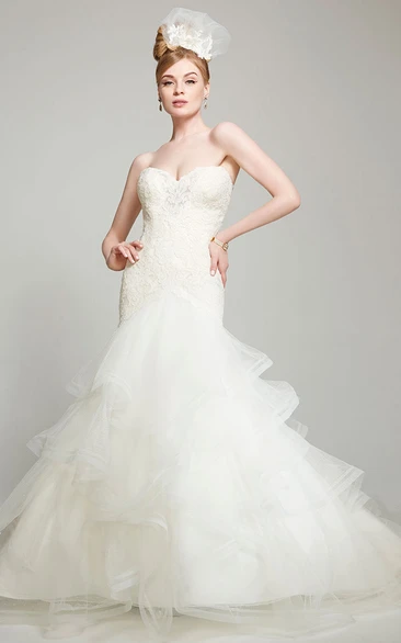 Sweetheart Maxi Appliqued Lace&Tulle Wedding Dress With Court Train And V Back