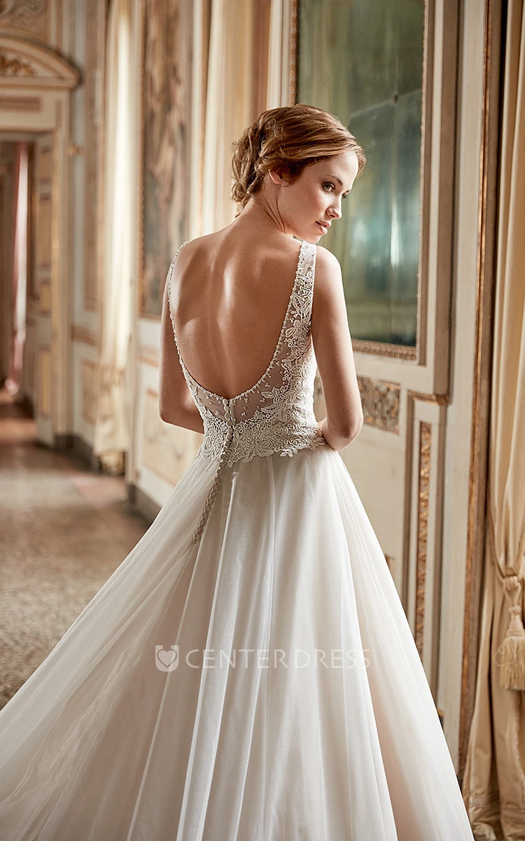 A-Line V-Neck Sleeveless Floor-Length Appliqued Tulle Wedding Dress With Pleats