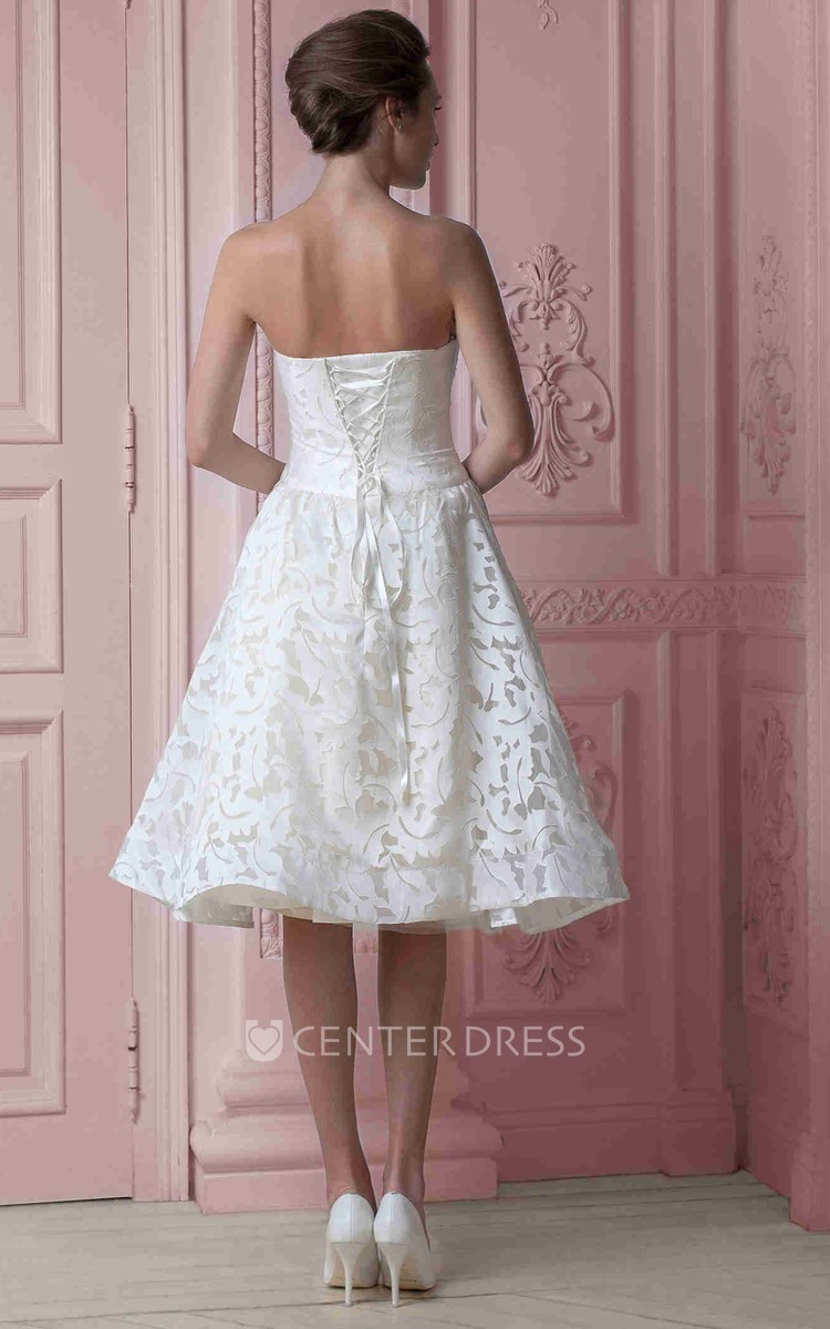 Sweetheart Knee-Length Floral Satin Wedding Dress With Ribbon And
