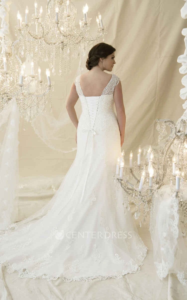 Trumpet Long Cap-Sleeve Beaded V-Neck Lace Plus Size Wedding Dress With Appliques And Corset Back