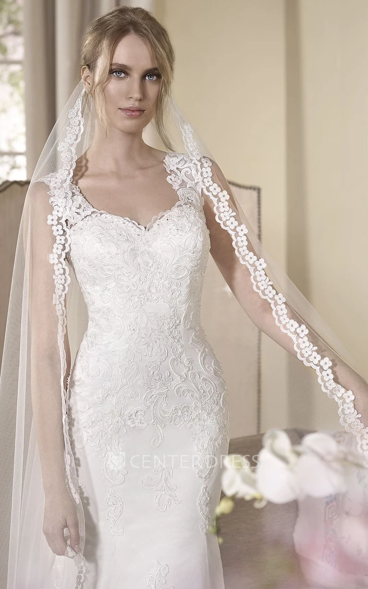 Sheath Floor-Length Appliqued Sleeveless Lace Wedding Dress