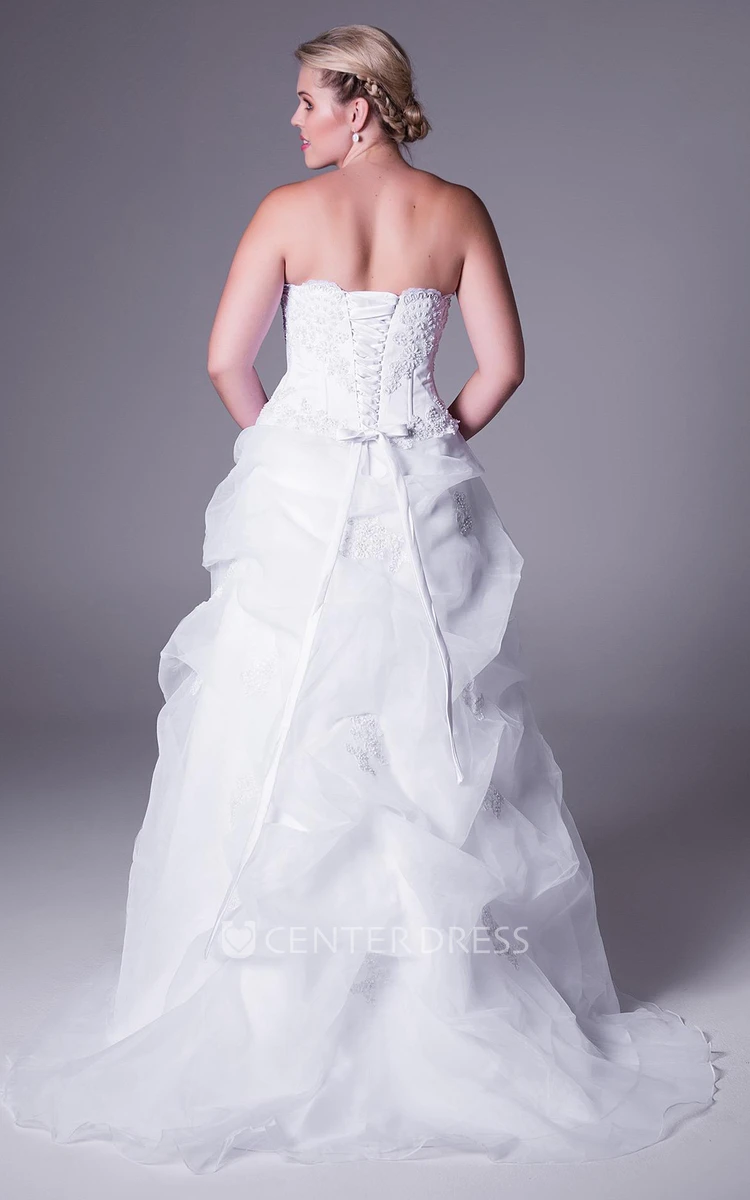 Strapless Tulle Plus Size Wedding Dress With Lace Up