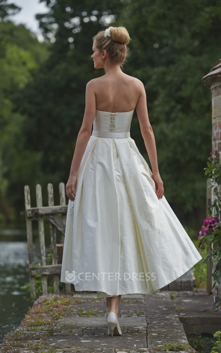 Tea-Length Sweetheart Sleeveless Taffeta Wedding Dress