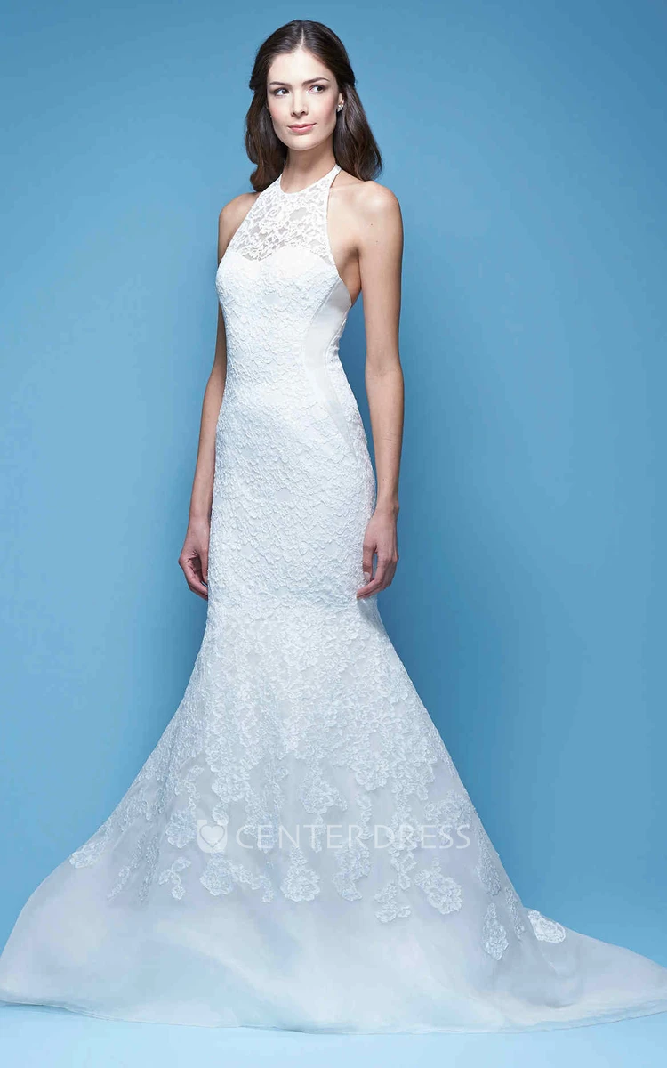 Floor-Length Scoop-Neck Sleeveless Appliqued Lace Wedding Dress