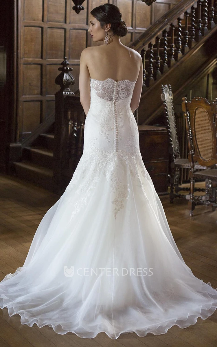 Floor-Length Sweetheart Lace&Organza Wedding Dress With Appliques And Brush Train