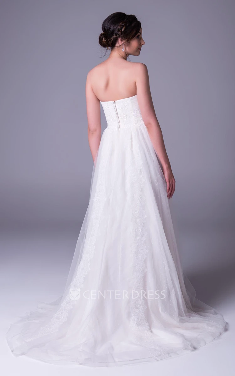 A-Line Strapless Floor-Length Tulle Wedding Dress With Appliques And V Back