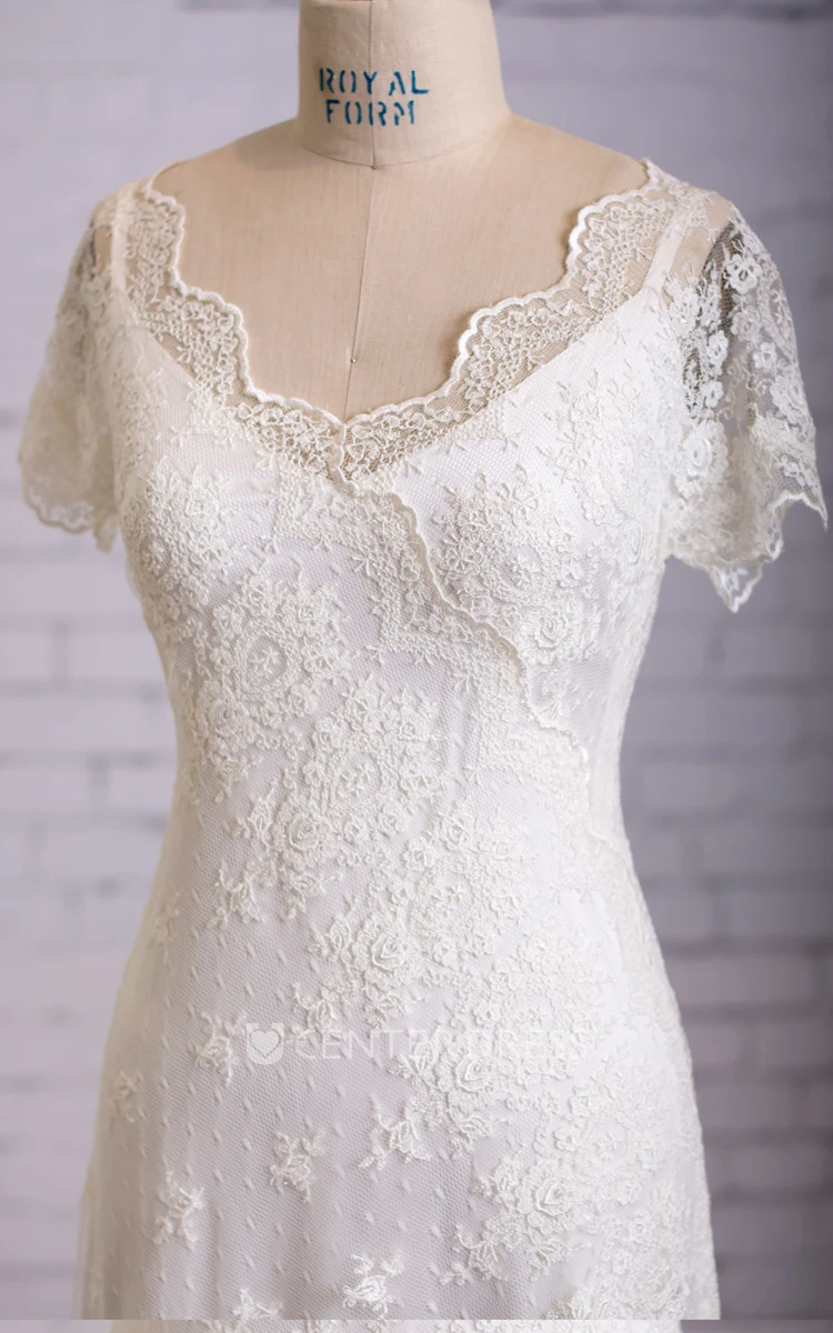 Column Cap-sleeved Lace Dress With Scalloped Edge Neckline