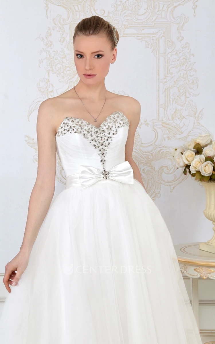 A-Line Sweetheart Sleeveless Maxi Beaded Tulle Wedding Dress With Bow And Ruching