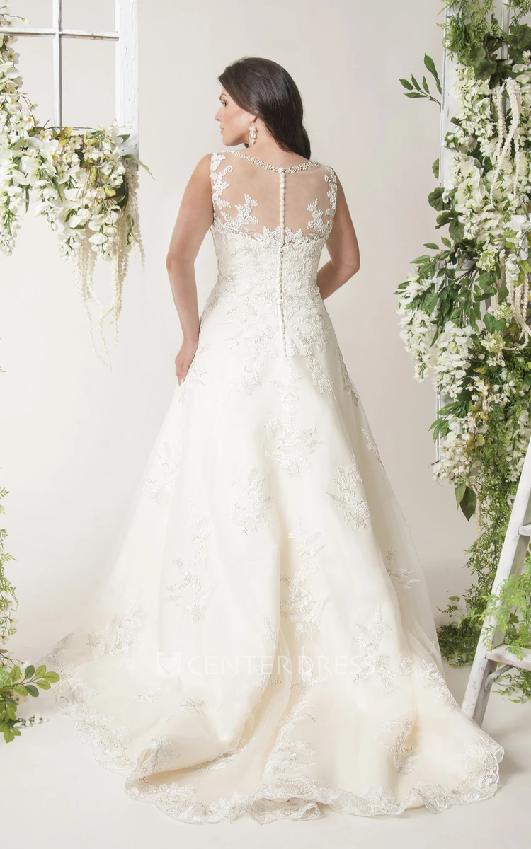 A-Line Sleeveless Floor-Length Scoop-Neck Lace Plus Size Wedding Dress With Appliques And Illusion