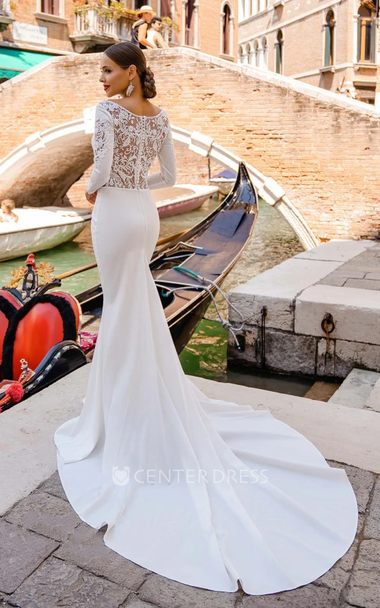 Bateau Neck Modest Vintage Long Sleeve Mermaid Floor-length Wedding Dress with Appliques