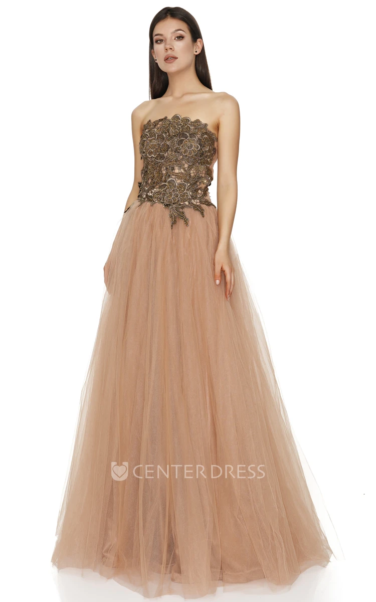 Ethereal Lace Sleeveless Floor-length Ball Gown Prom Dress with Appliques