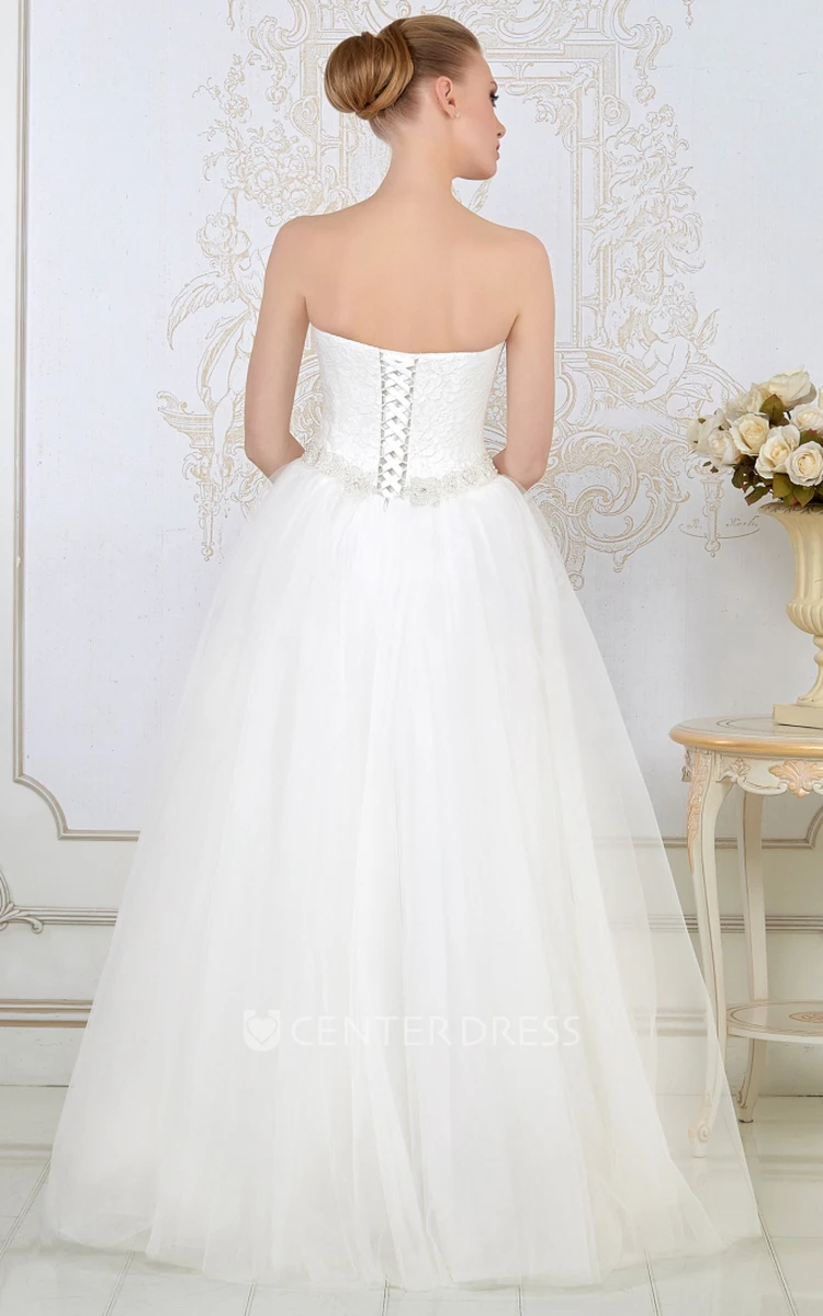 Ball Gown Sweetheart Sleeveless Floor-Length Jeweled Tulle Wedding Dress