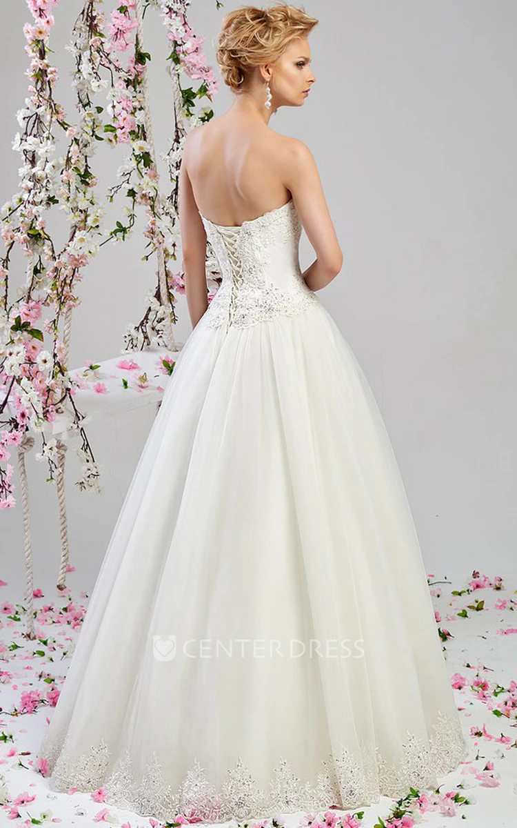 A-Line Embroidered Sweetheart Long Sleeveless Tulle&Lace Wedding Dress