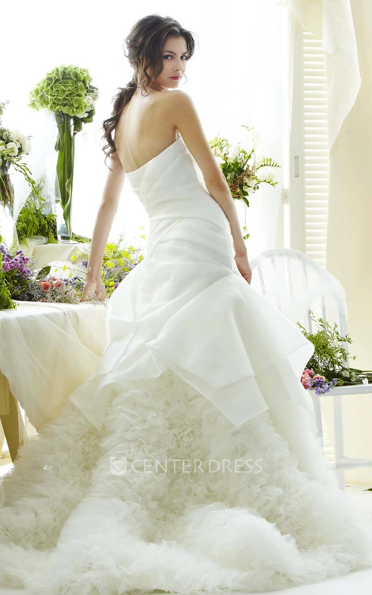 A-Line Floor-Length Sleeveless Strapless Ruffled Satin Wedding Dress With Backless Style And Beading
