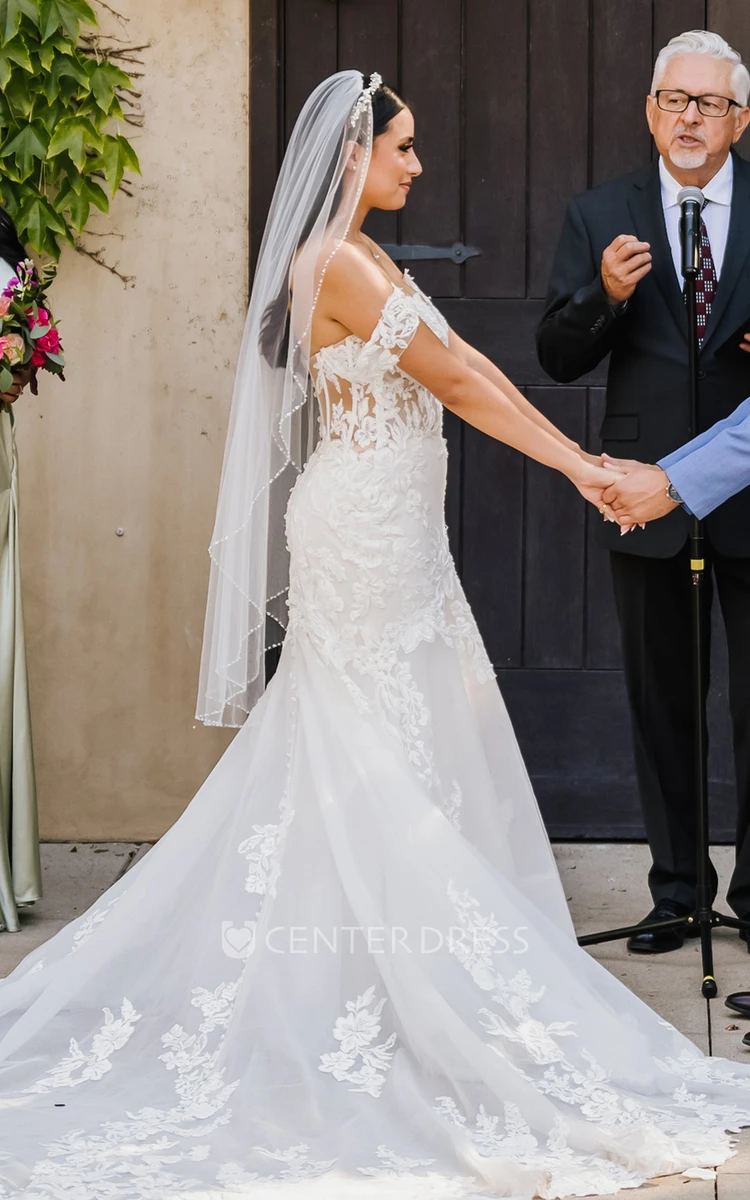 Elegant Mermaid Lace Delicate Applique Off-Shoulder Sweetheart Corset Back Wedding Dress
