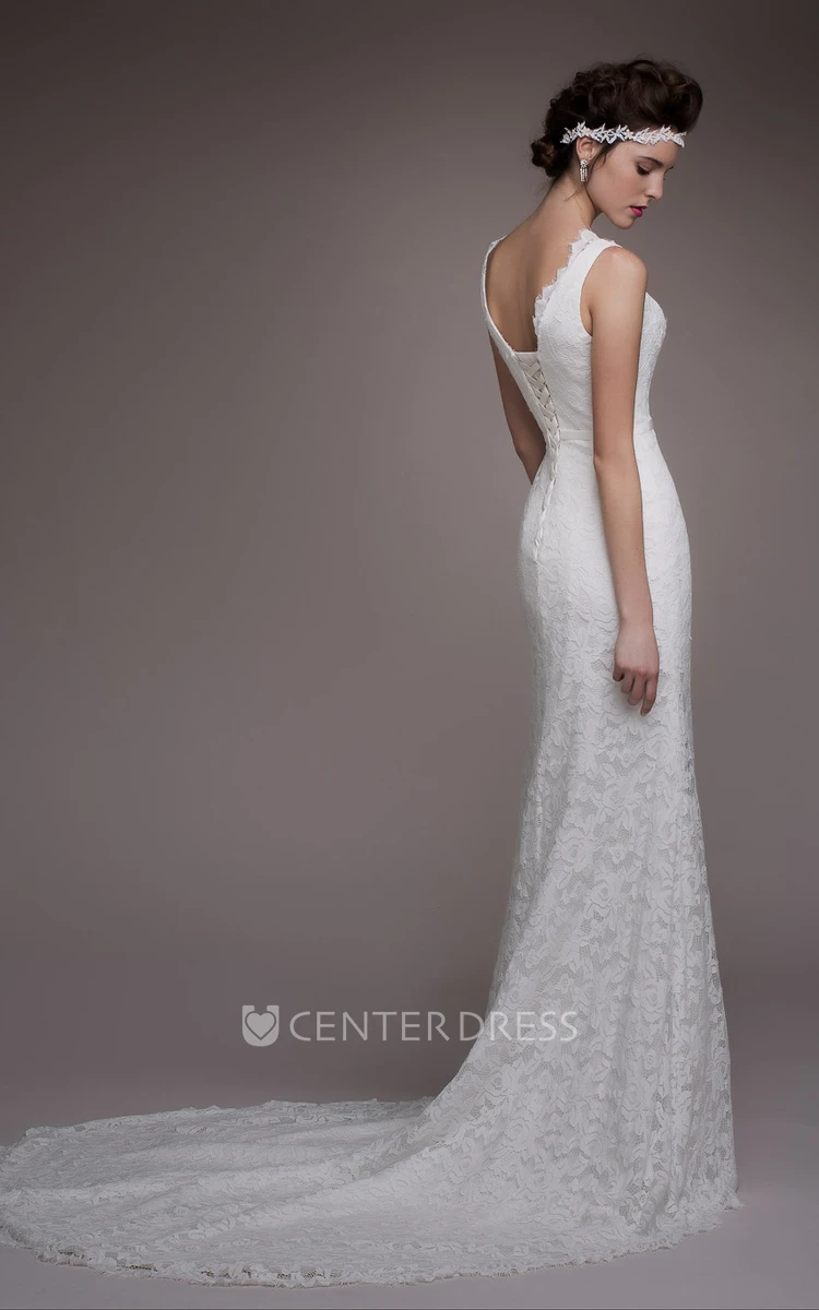 Graceful Lace Sleeveless Court Train Bridal Gown
