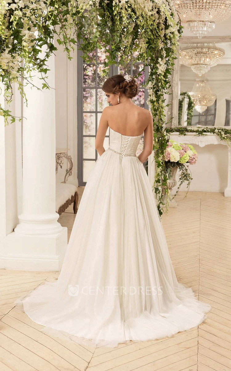 A-Line Floor-Length Sweetheart Sleeveless Corset-Back Tulle Dress With Criss Cross And Appliques