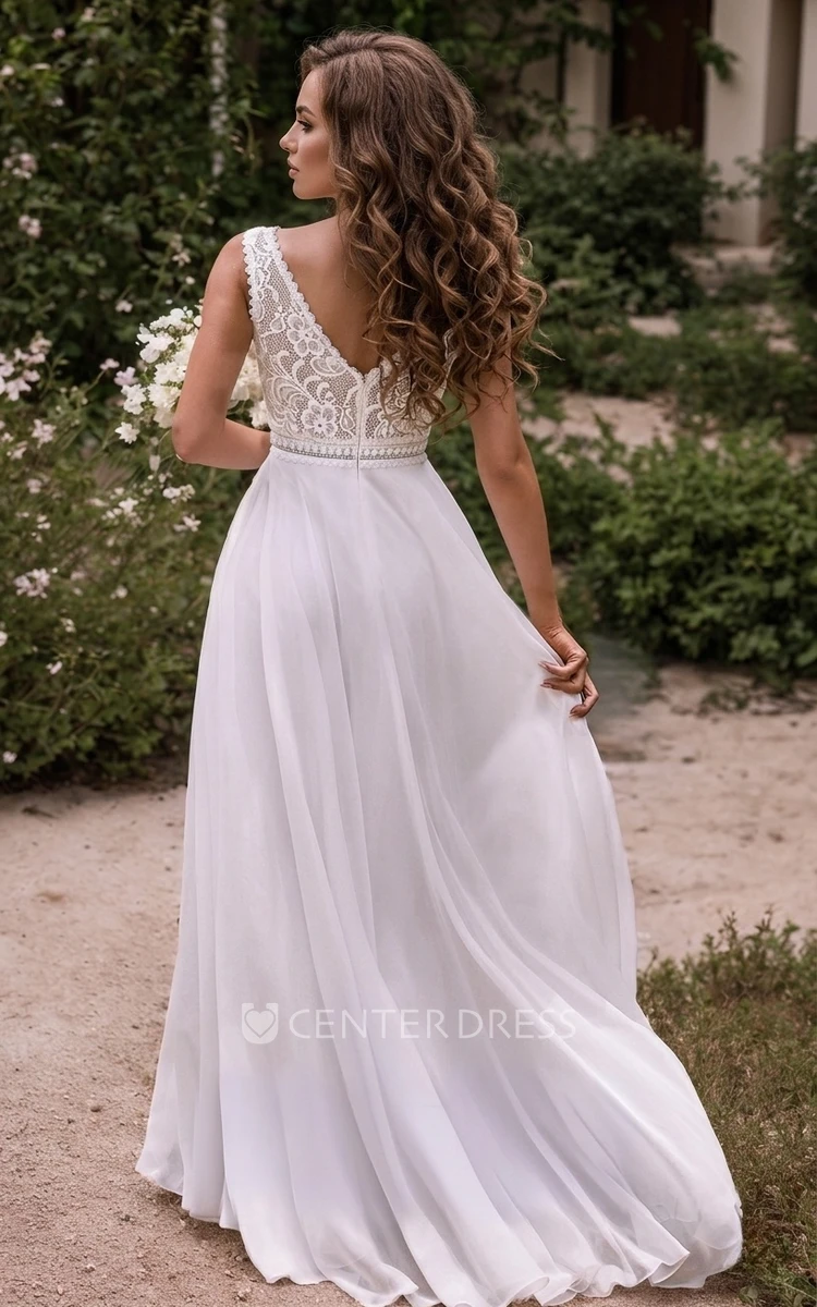 Vintage Lace A-Line V-neck Spring Wedding Dress Elegant Ethereal Petite Sleeveless Bridal Gown with Train